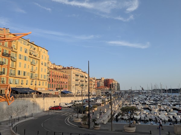GiGi Tavola 2