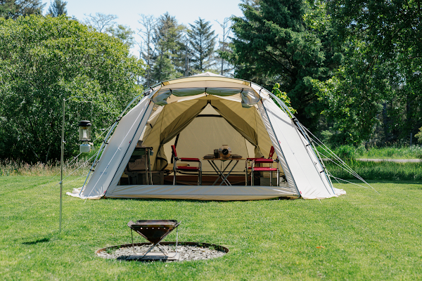 Snow Peak Campfield: Long Beach