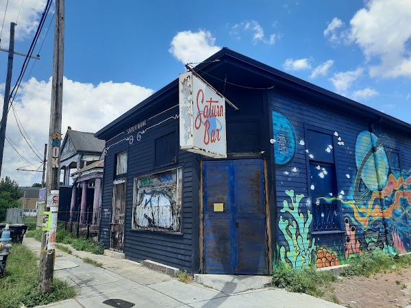 Saturn Bar 1