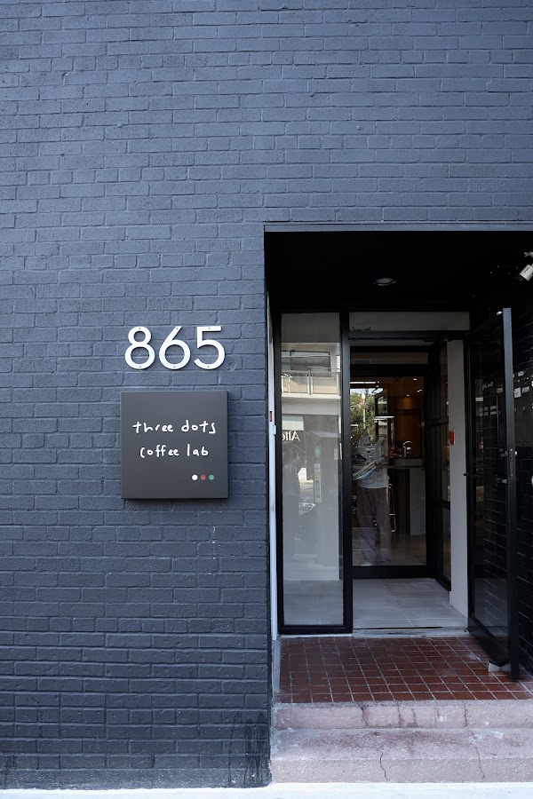 Three Dots Coffee Lab