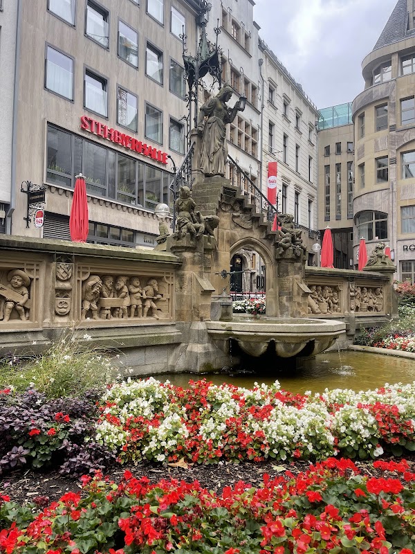Heinzelmännchenbrunnen, Köln - Edmund Renard