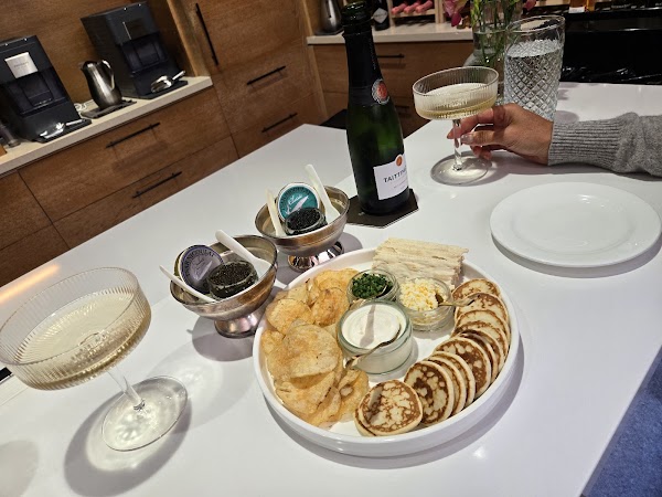 Tsar Nicoulai Caviar Cafe 4