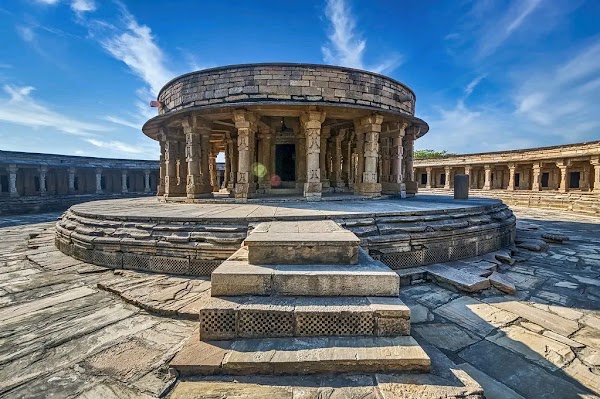 Ekattarso Mahadev Mandir (Chausath Yogini Temple) Morena