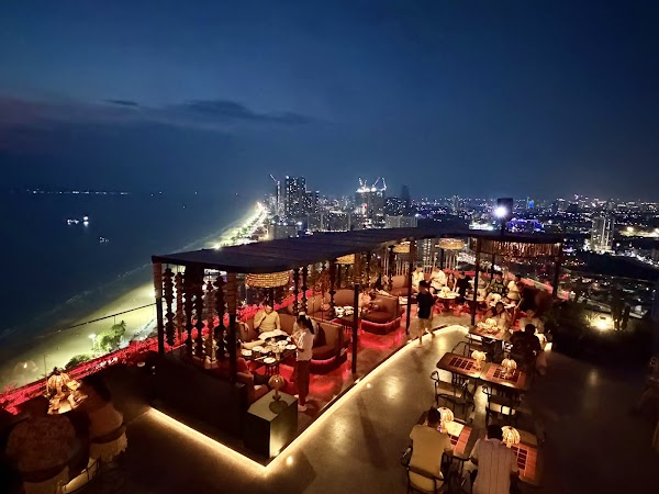ZAMA Skybar 2