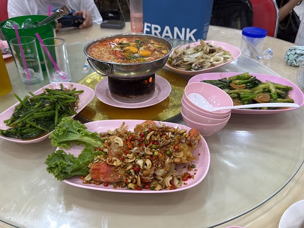 Lek Seafood 4