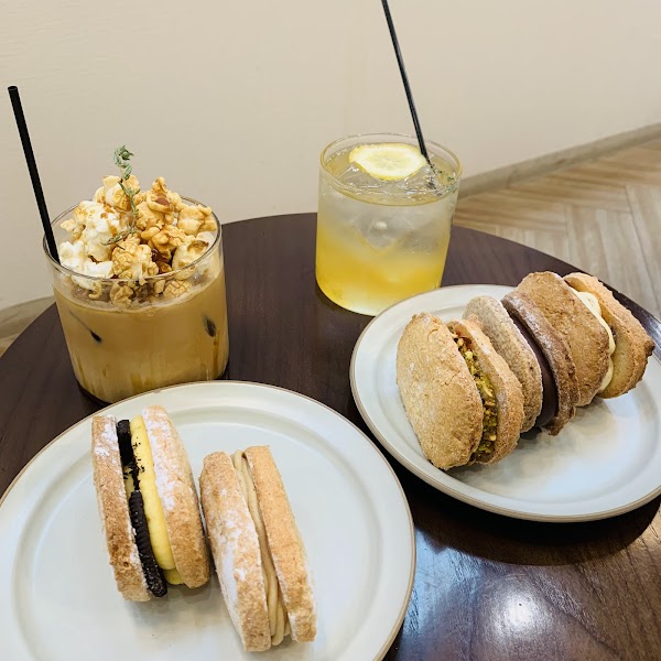 coucou amande | dacquoise cafe 5