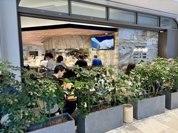 Parlor Yazawa