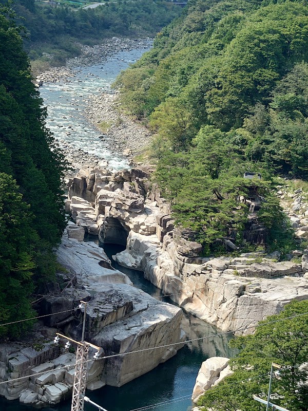 Nezame-no-toko Gorge 3