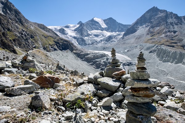 Cabane de Moiry CAS 4