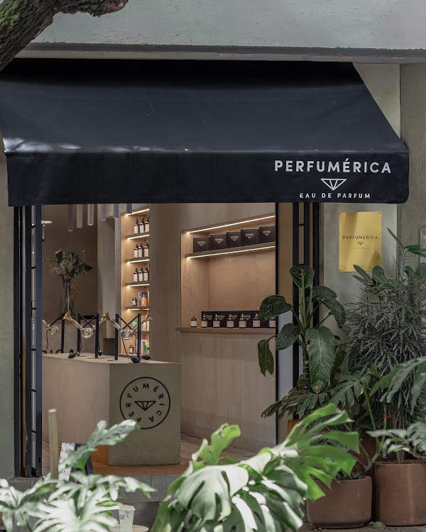 Perfumérica Flagship Store Hipódromo