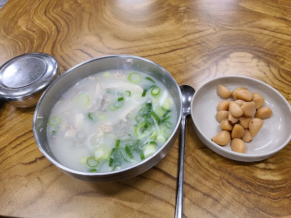 Seopyeong-gisa Restaurant 3