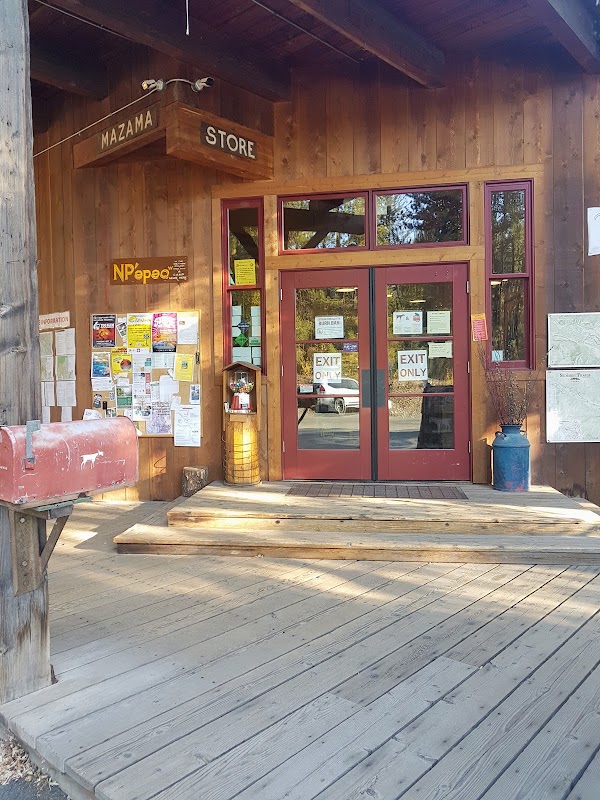 Mazama Store & Bakery 1