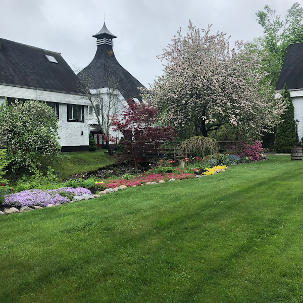 Glenora Inn & Distillery