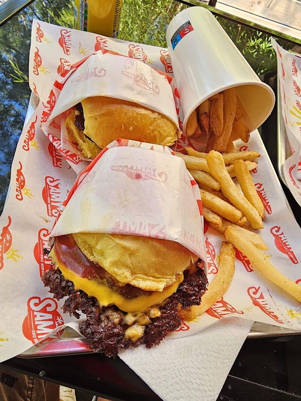 SAMY’S BBQ BURGER 4