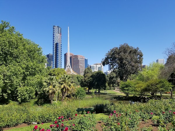 Queen Victoria Gardens 5