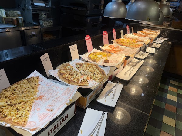 Pizza Mall 4