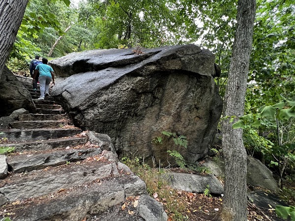 Suffern Bear Mountain Trail Trailhead