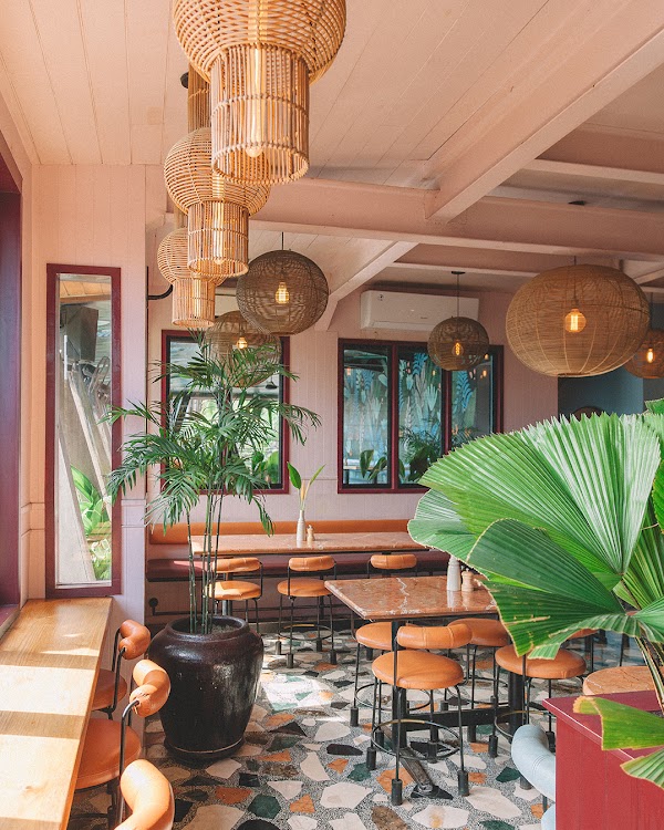 NEON PALMS 4