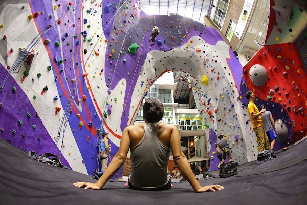 Urban Playground Climbing 1
