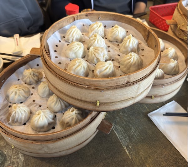 Sammi & Soupe Dumpling - (Ste-Catherine St. O) 3