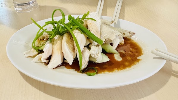 Hot Bowl White Curry Mee 5