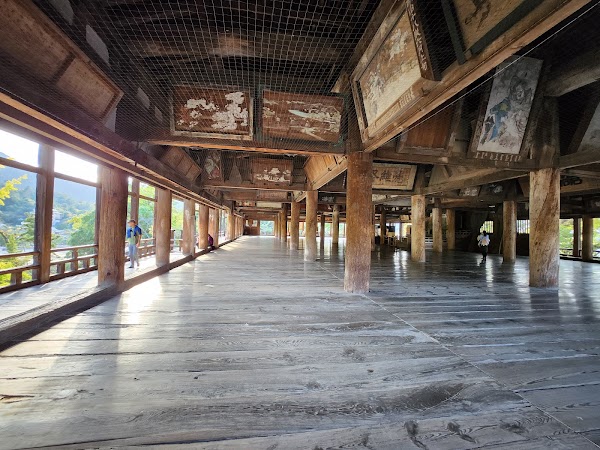 Toyokuni Shrine Five-Story Pagoda 4