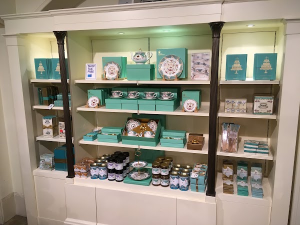 Kensington Palace Shop 5