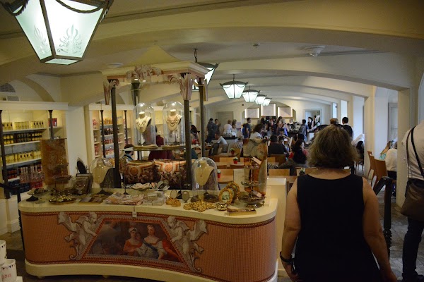 Kensington Palace Shop 4