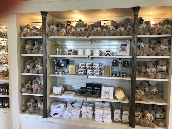 Kensington Palace Shop 2