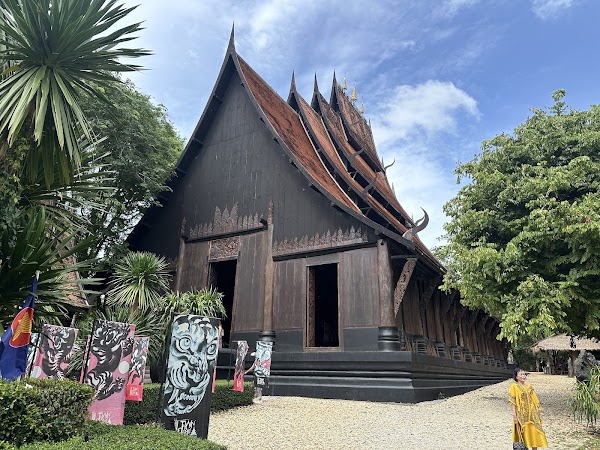 Baan Dam Museum 5