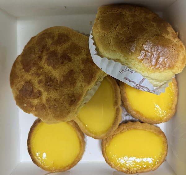 Leung Sang Hong Kong Pastries (Chinatown) 3