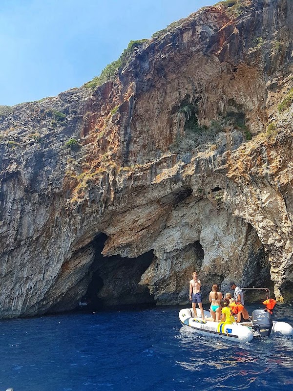 Blu Cave Albania 2