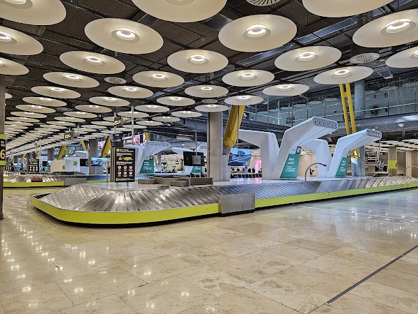 Adolfo Suárez Madrid–Barajas Airport 4