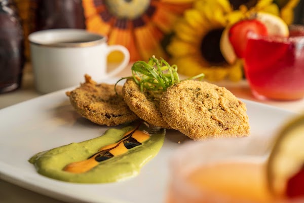 Milk and Honey Restaurant at Cascade 2