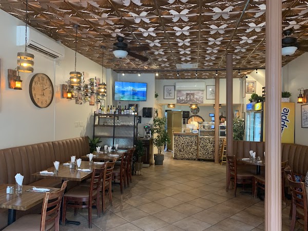 Tutt Heights Cafe