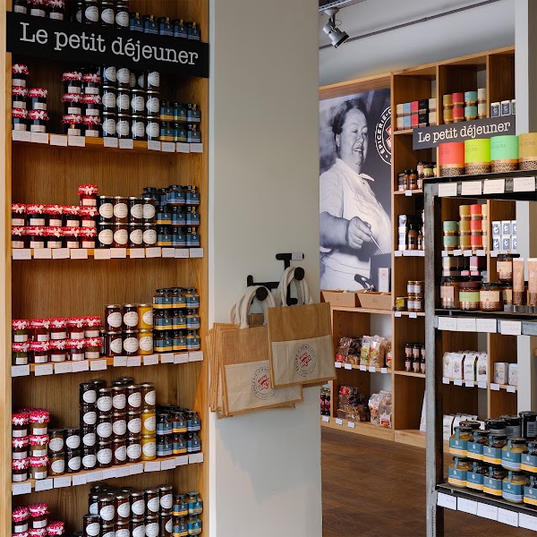 Epicerie Comptoir Mère Brazier 1