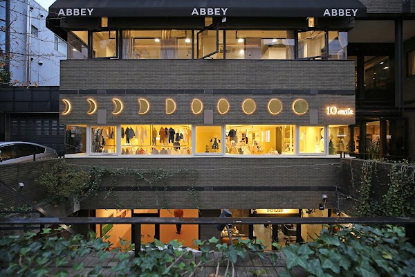 10mois AOYAMA Flagship