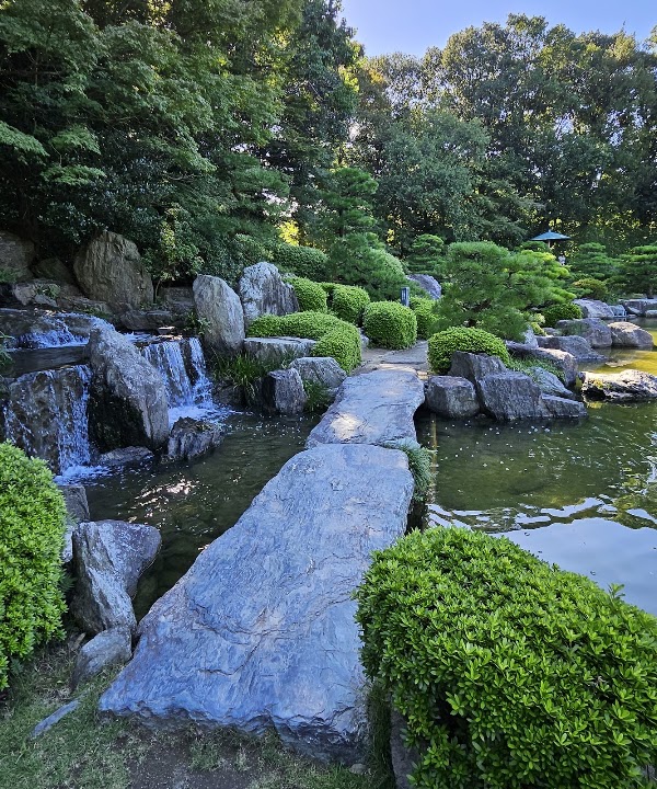 Ohori Park Japanese Garden 4