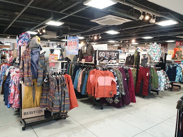 Victoria Ochanomizu Main Store 2