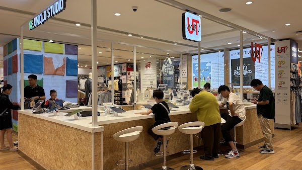 UNIQLO CentralWorld 4
