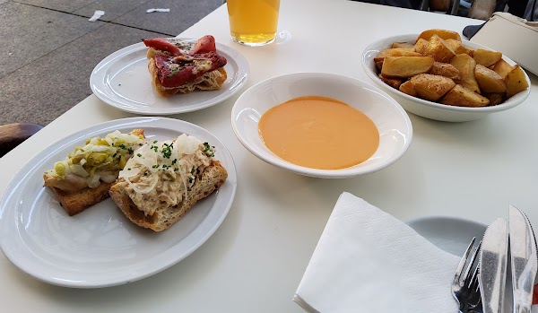 Café Iruña 4