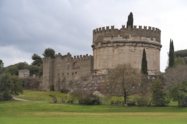 Mausoleo di Cecilia Metella 3
