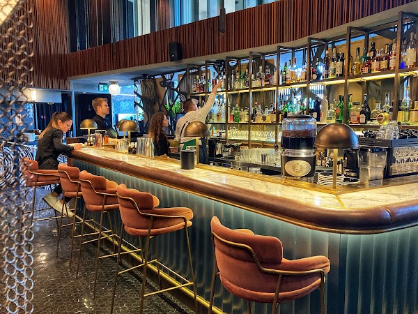 LEO Bistro 3