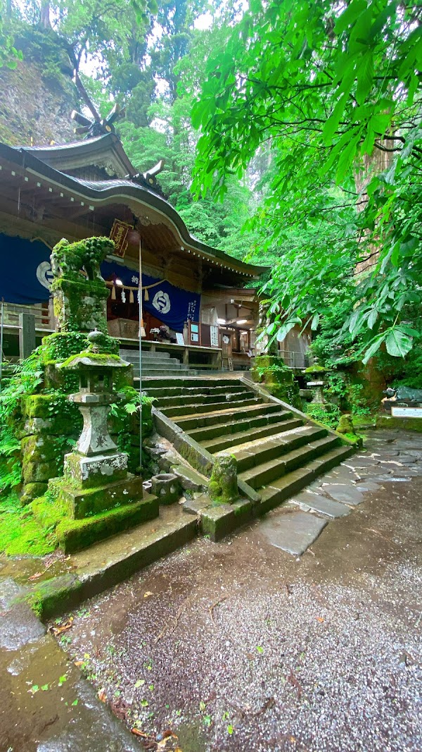 Takasumi Shrine 4