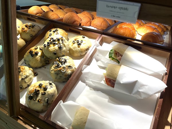 PaperCrane Bakery & Cafe 5