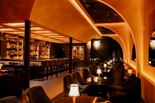 Regines Lounge