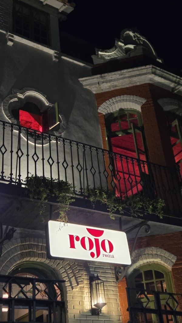 Rojo Bar 2