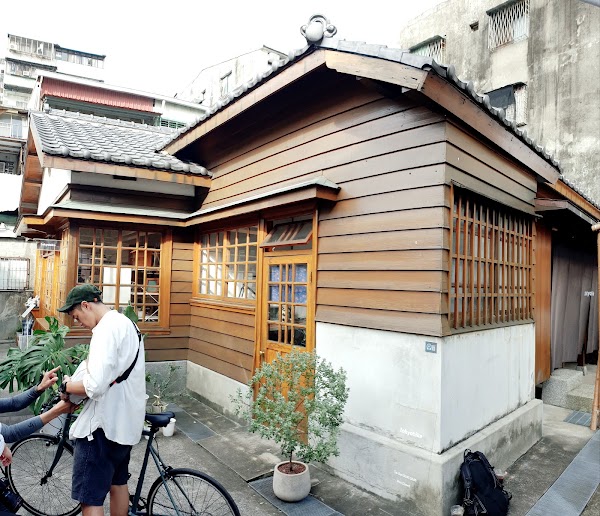 Xinfu Market 2