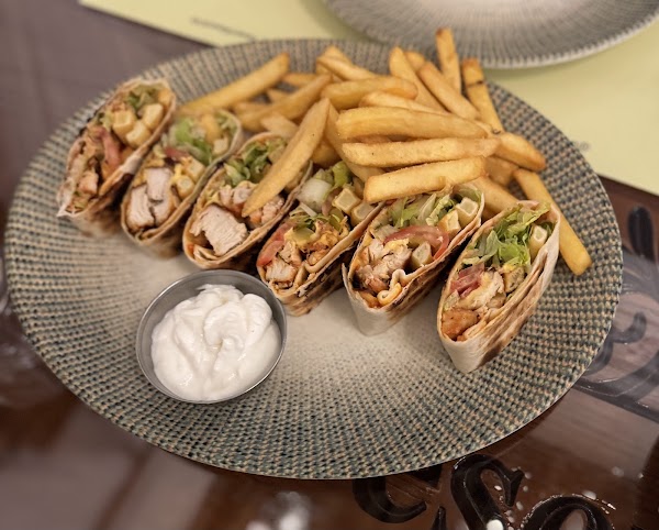 Desert Rose Restaurant, Doha 3