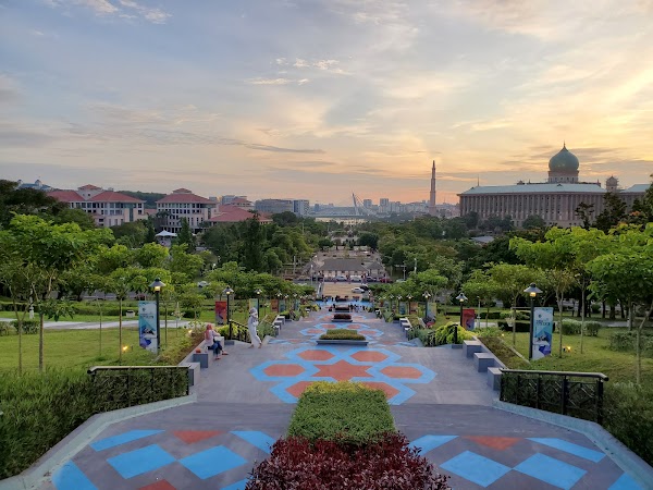 Putra Perdana Park 2